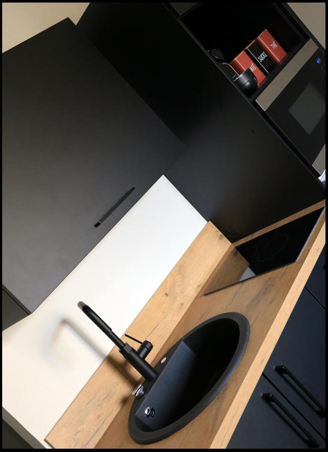 Leden Apartment Lissieu Luaran gambar